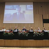 Gospodarstveniki so danes politike pozvali k ukrepanju na področju gospodarstva.