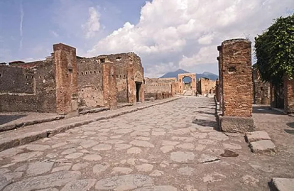 Pompeji letno pritegnejo 2,5 milijona turistov