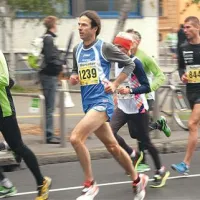 Veteran Miro Vogrič (1239) je namesto maratona izbral polmaraton in na tej progi postal najhitrejši Primorec