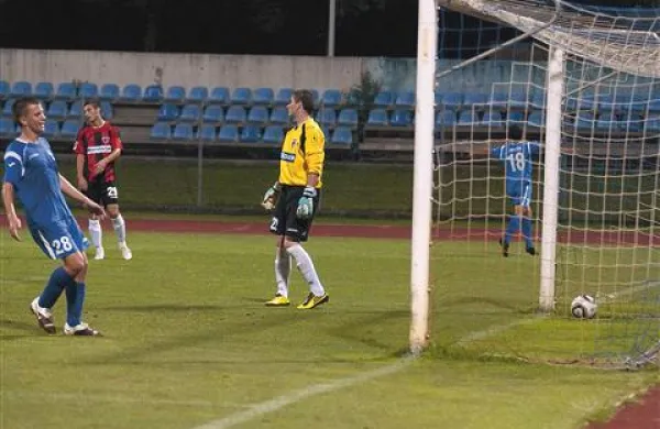 Gol Dejana Žigona (modri levo) za izenačenje je bil premalo za novogoriško napredovanje