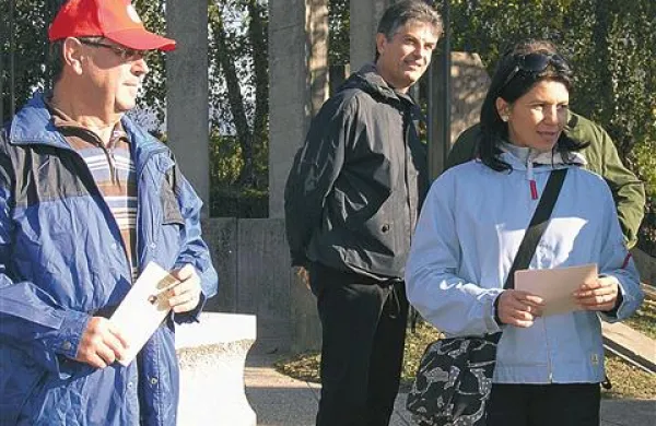Pohodniki so se poklonili gori&scaron;kemu slavčku