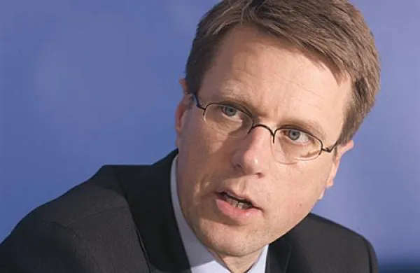 Zunanji minister Samuel Žbogar je izpostavil velik napredek v odnosih s sosedi, kandidaturo Slovenije za nestalni sedež v Varnostnem svetu Združenih narodov in gospodarsko diplomacijo
