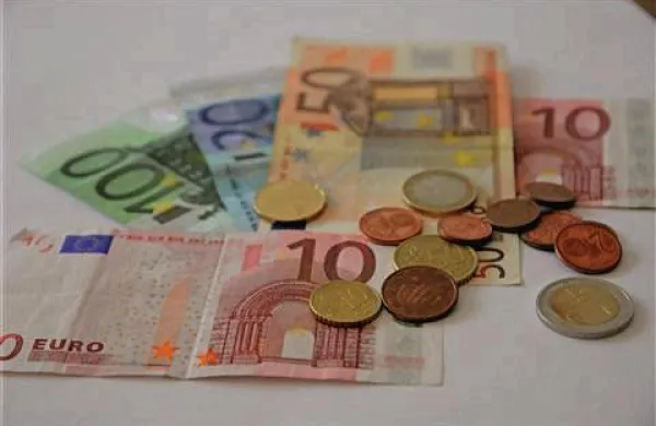 EU verjame, da bo Grčija izpolnila zaveze