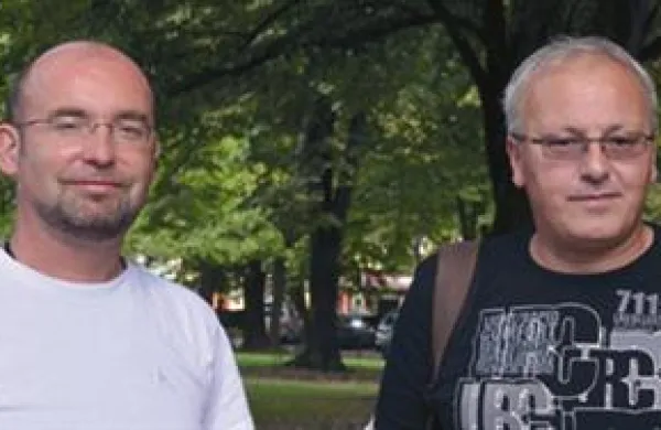 Matej Šurc in Blaž Zgaga sta medtem že izdala drugo knjigo trilogije, ki nosi naslov Preprodaja