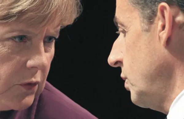 Nemška premierka Angela Merkel, francoski predsednik Nicolas Sarkozy