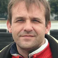 Nenad Borovnjak: “Čeprav smo že pred meseci opravili analizo zemljine na nasutju, so morali strokovnjaki iz novomeškega zavoda znova odvzeti vzorec, saj zakonodaja predvideva, da so analize veljavne zgolj šest mesecev.” 