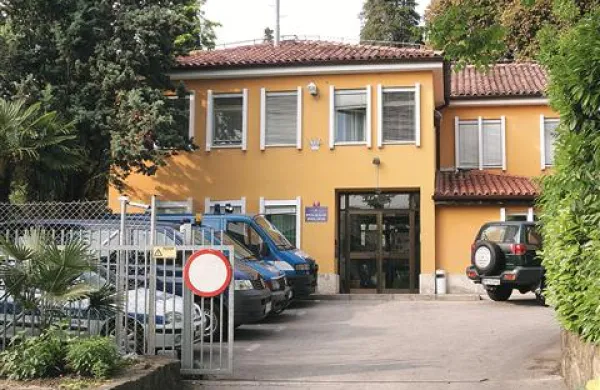 Zadeve, zaradi katerih se je nekdanji komandir znašel na zatožni klopi, so se dogajale v času, ko je policijska postaja delovala še v Portorožu