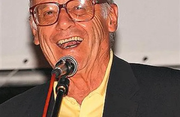 Letošnji prejemnik nagrade Darko Bratina je režiser Franco Giraldi