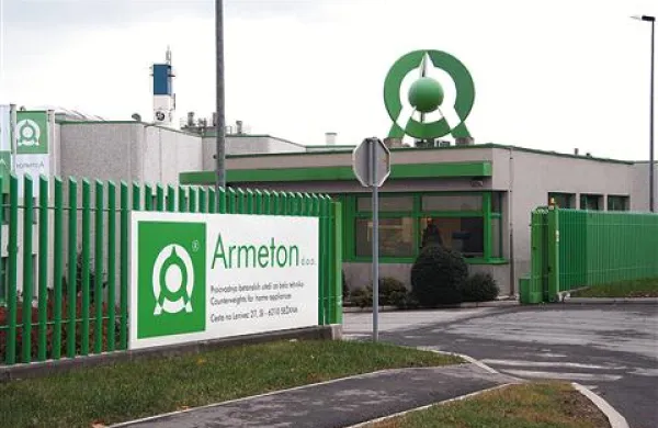 Arion Habestor je obogatel z izdelavo betonskih uteži za pralne stroje 
