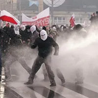 Dan neodvisnosti na Poljskem so zaznamovali ostri nemiri