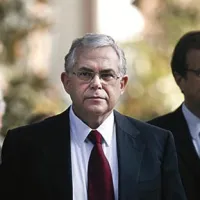 Lucas Papademos bo vodil prehodno grško vlado, ki je danes že prisegla