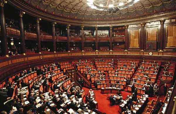 Italijanski senat je danes potrdil varčevalne ukrepe