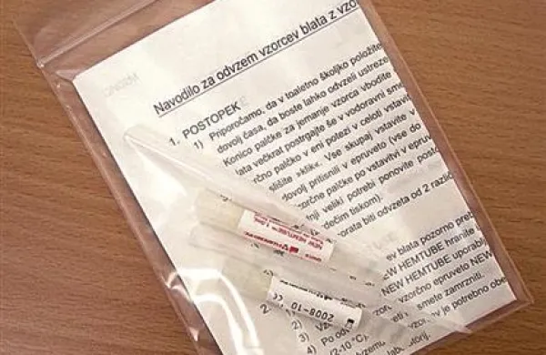Svit pošlje vsakomur, ki sem odzove povabilu za sodelovanje,  pripomočke in navodila za odvzem vzorcev blata