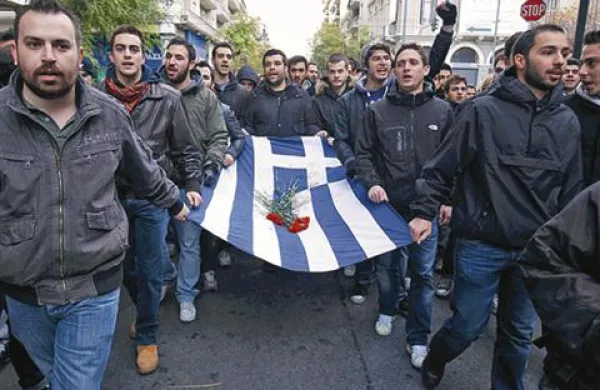 Današnji protesti sovpadajo z 38. obletnico krvave zadušitve študentske vstaje proti takratnemu vojaškemu režimu 17. novembra 1973.