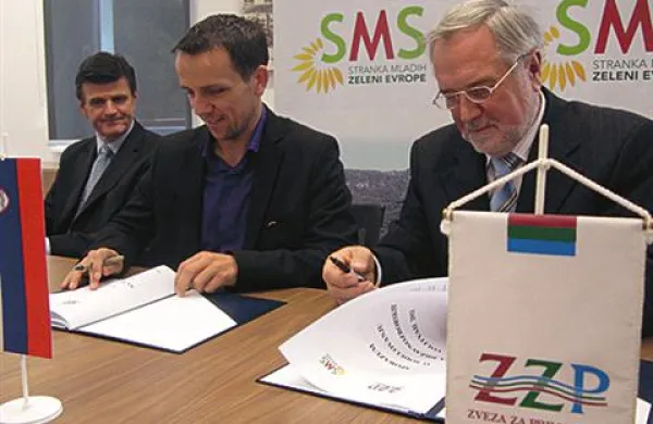 S SMS - Zelenimi bo sodelovala tudi Zveza za Primorsko