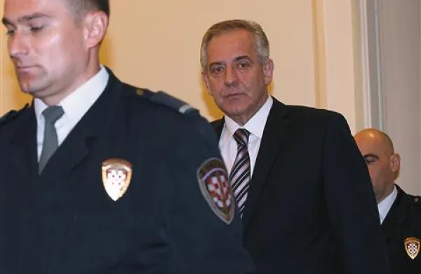 Danes je proti Ivu Sanaderju pričal Mate Granić 