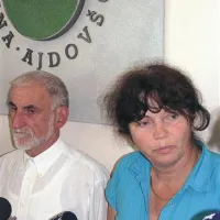 Olga Trošt, predstavnica zaposlenih v Fructalu: “Srčno upamo, da bo novi lastnik držal obljubo. Da ne bo odpuščal, da bo delal naprej, da podjetje ne bo stagniralo in da bo ostalo v Ajdovščini.”