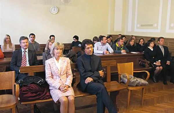 Zlatka Kanič je na današnjem pričanju na Zdravniški zbornici Slovenije dejala je, da je za Bora Nekrepa storila vse, kar je bilo v njeni moči