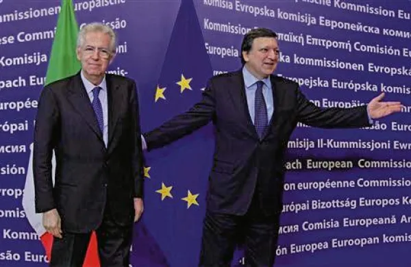 Predsednik Evropske komisije Barroso in predsednik italijanske vlade Monti  Jose Manuel Barroso(Foto: Reuters)