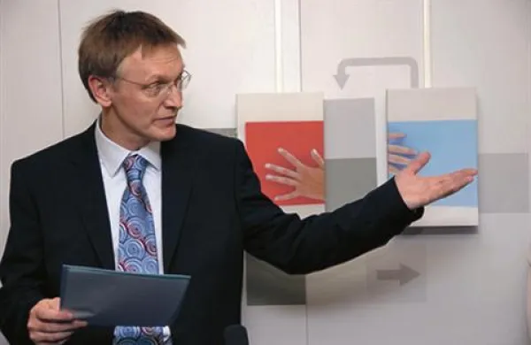 Člane odbora za peticije bo najprej nagovorilo evropski komisar za okolje Janez Potočnik