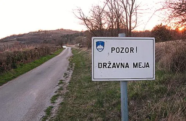Seznam arbitrov za določanje meje med Slovenijo in Hrvaško še ni javno znan