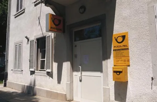 Danes se je začela glavna obravnava v sojenju zoper Blaža Ereiza in Denisa Softića, ki sta po obtožnici junija oropala pošti v Divači in Kresnicah pri Litiji