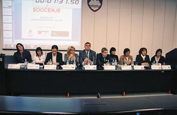 Soočenje kandidatov je nakazalo različne poti do zaščite Krasa