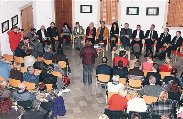 Kako prihodnost &ldquo;sončne in odprte&rdquo; Primorske vidijo kandidati za DZ