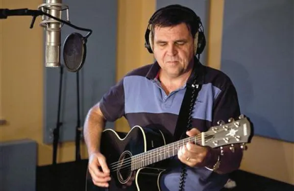 Darko Grgič je svoje pesmi popeljal še v studio