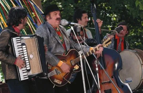 Ljubezen, traktor in rock'n'roll