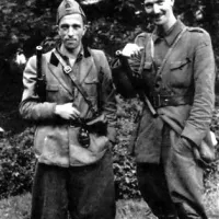 Partizan Ahac (desno) z Mirkom Bračičem  na Tolminskem junija 1943