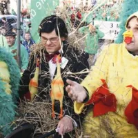 Protestniška verzija vodje prihodnje belgijske vlade, socialdemokrata Elia Di Rupa