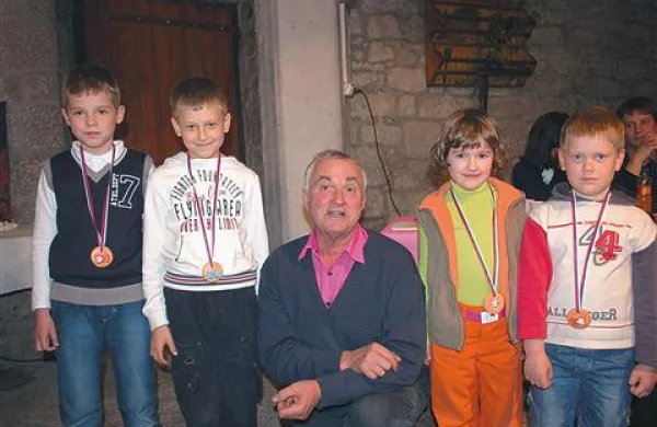 Veselo martinovanje balinarjev Repentabra