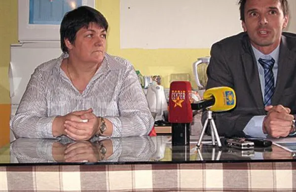 Direktor ZD Koper Matevž Ravnikar in zdravnica v prehospitalni enoti Alenka Luin