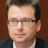 Zvone Černač