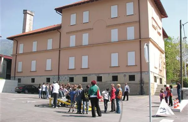Več let prazen nekdanji dijaški dom si  le obeta revitalizacijo 