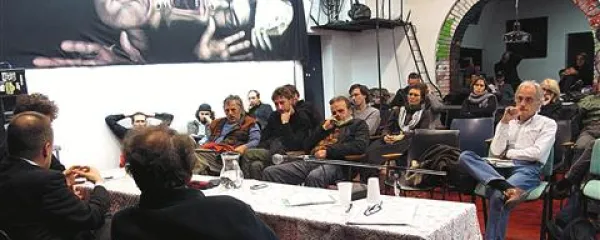 Razprava o politiki in revolucijah 21. stoletja  je bila del tretjega letnika  Likeja v koprskem MKSMC 