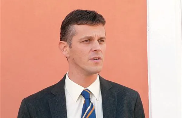  Valter Flego: “V predvolilnih kampanjah v obeh državah se je prvič zgodilo, da   ni  bilo najpomembnejše  vprašanje, ali je meja pet metrov desno ali levo. To me je res razveselilo.”