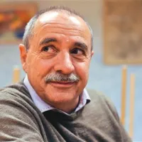 Ko žabo tre&scaron;či&scaron; ob steno, se spremeni v princa