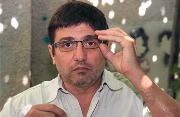 Rambo Amadeus je sprejel povabilo črnogorske radiotelevizije, da maja naslednje leto s pesmijo Baka zastopa Črno goro na Evroviziji v Azerbajdžanu