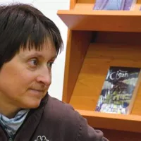 Nika Maj: “Pisanje me je pripeljalo do tega, da razumem notranje vzgibe svojega življenja.” 