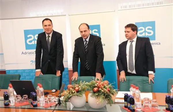 Uprava Adriatica Slovenice: Mitja Cergolj, Gabrijel Škof in Jacob Westerlaken