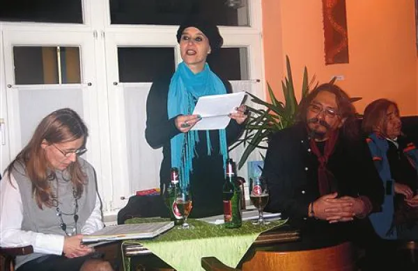 Dragica Markovič (na levi), Patricija Dodič in Tomaž Mahkovec v Baladurju