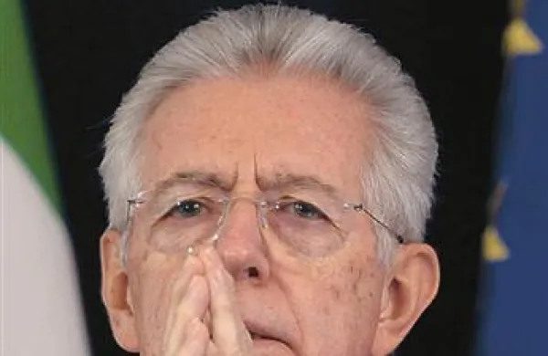 Italijanski premier Mario Monti bo danes 30 milijard evrov vreden varčevalni paket poslal po zaupnico v parlament