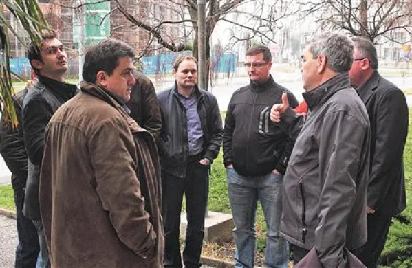 Veselko in žerjavisti na poti poravnave
