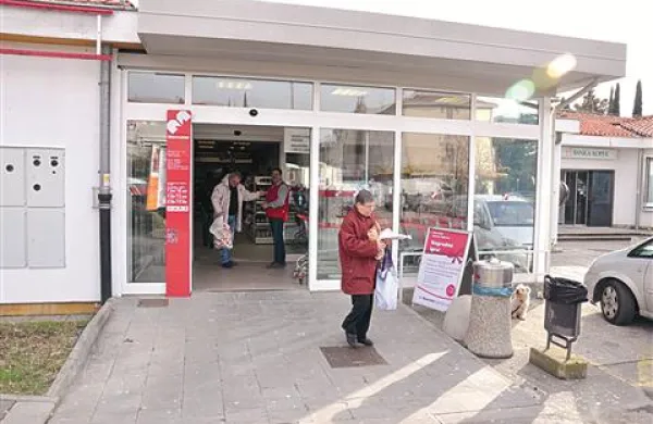 Okrog prodaje Mercatorja hrvaškemu Agrokorju se postopki zaostrujejo