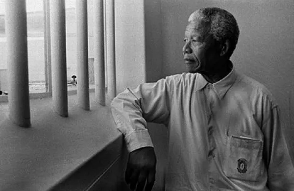 V muzej je spremenjen tudi zapor, v katerem je bil zaprt prvi južnoafriški predsednik po koncu apartheida Nelson Mandela