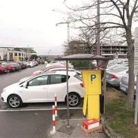 Splošni parkirni abonma za parkiranje na modrih conah se bo z 20, 86 evra podražil na 25 evrov 