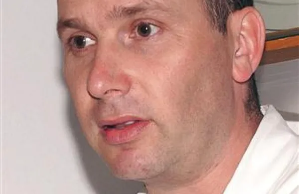 Mladen Gasparini: “Pirotehnični izdelki so že sami po sebi nevarni, pa če si to priznamo ali ne. Zato sta nujni izredna previdnost in trezna glava.” 