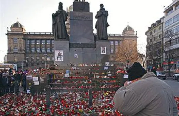 Čehi še vedno žalujejo za svojim nekdanjim predsednikom